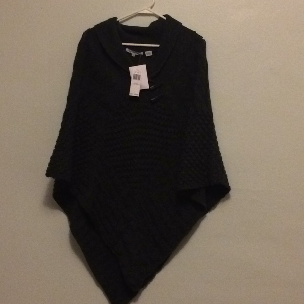 NWT Eight Eight Eight Knot Poncho